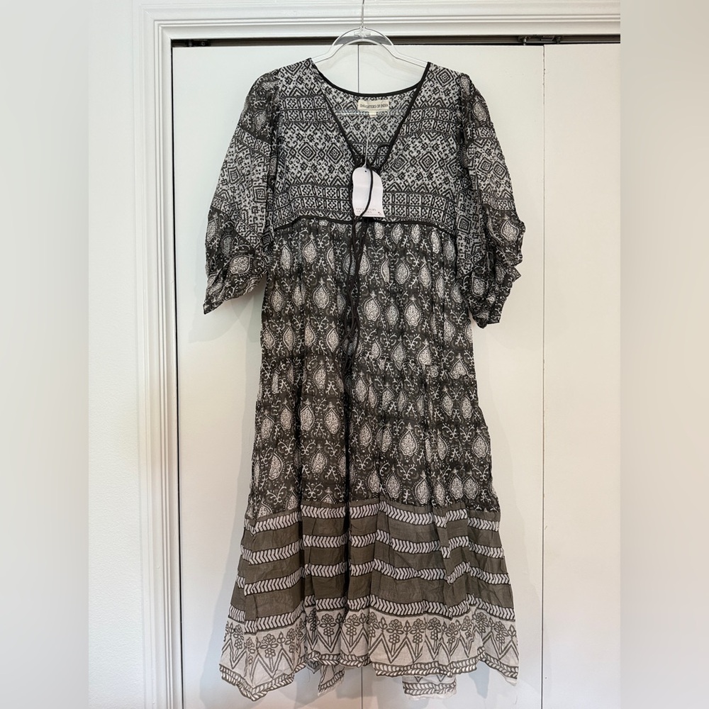 Daughters of India Black and Tan Puff Sleeve Sundress